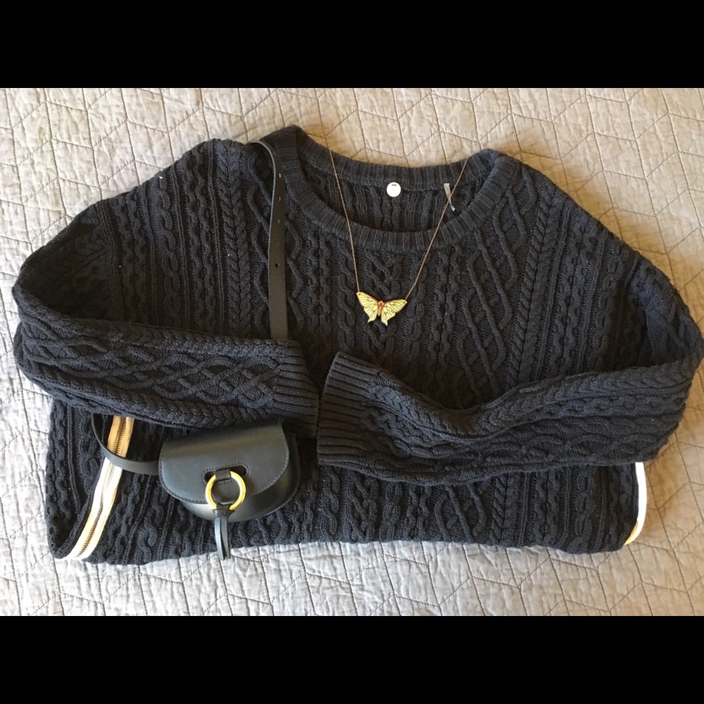 Margaret O’Leary Side Zip Tunic Sweater in Black - Picture 2 of 7